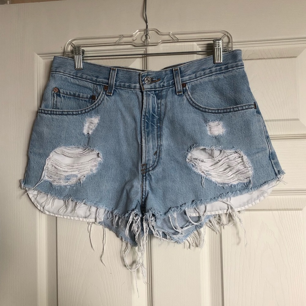 Levi’s Cut-off Short